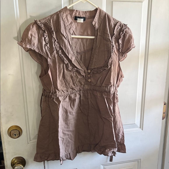 Sam & Max Ruffled Brown Blouse - Picture 4 of 5